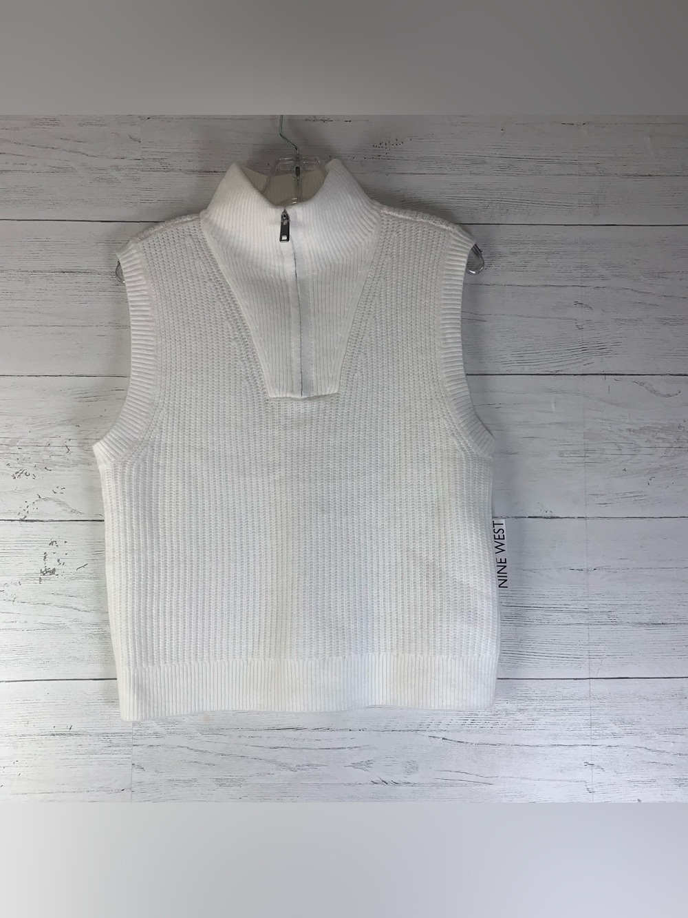 Women’s Size XS Nine West Sweater Vest Pull Over With 1/4 Zip NWT white